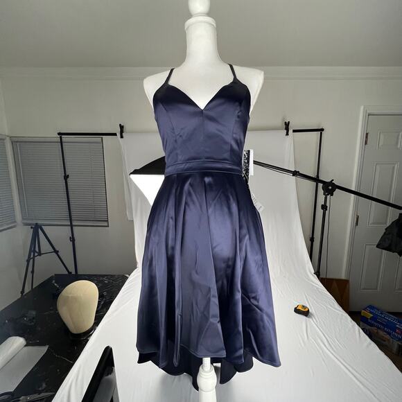 Sequin Hearts Dress Size: 5 - Picture 2 of 10